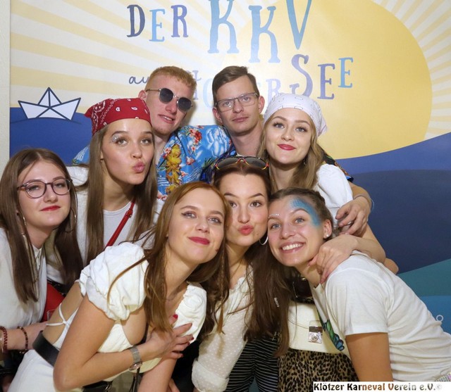 KKV-FB1-2223-229.jpg