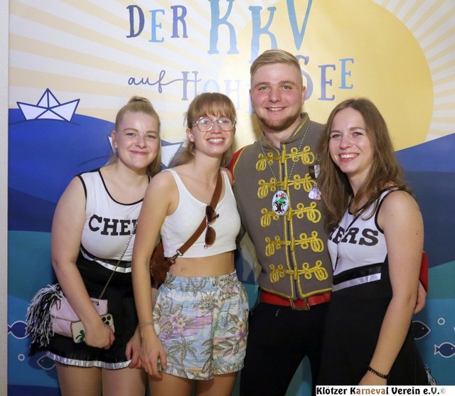 KKV-FB1-2223-301.jpg